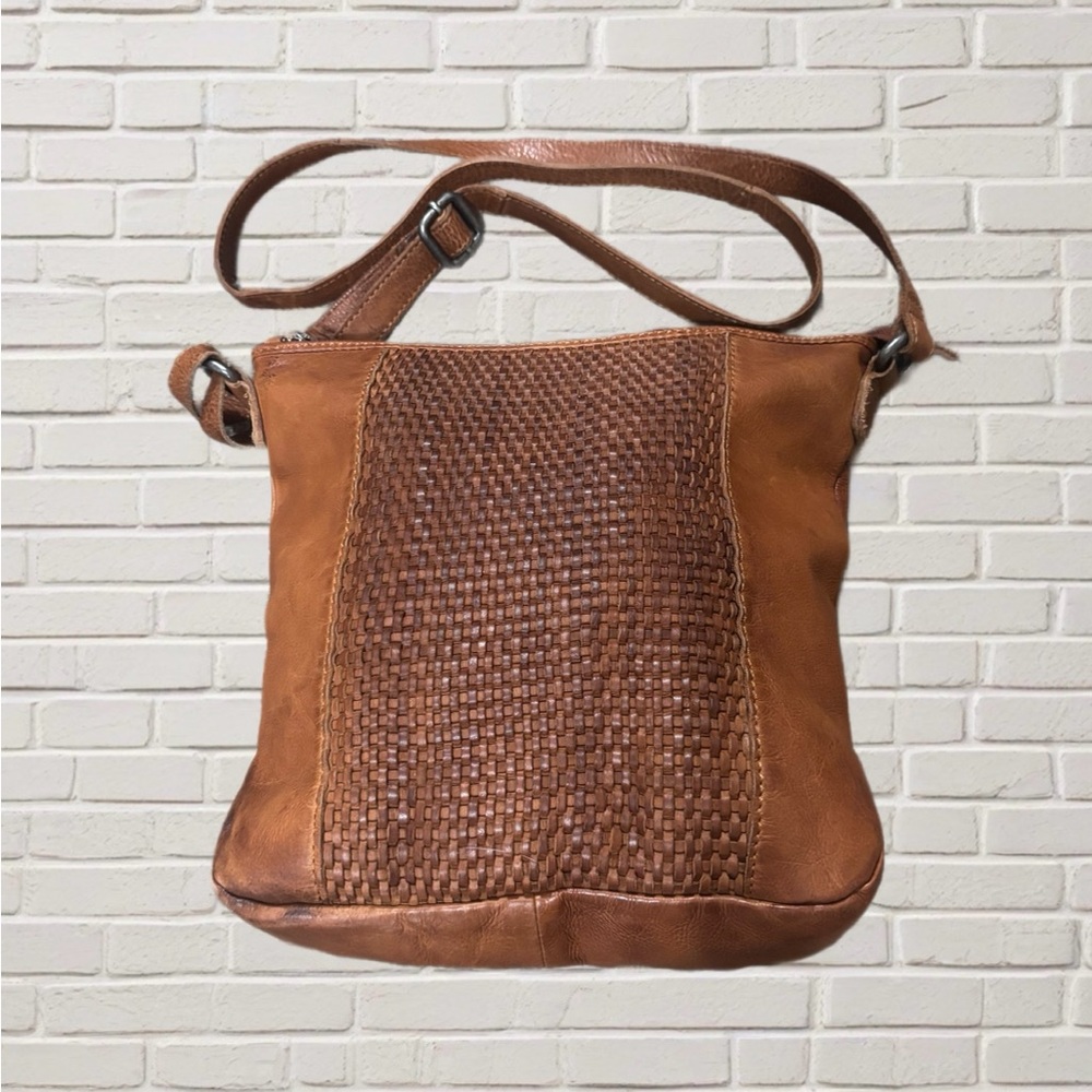 Valenca Holland Minimalist Leather Woven Crossbody Bag 11x10 Adjustable Strap - Picture 4 of 9